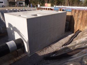 香川用水二期農業水利事業 東部幹線用水路第13工区新川サイホン改修工事写真